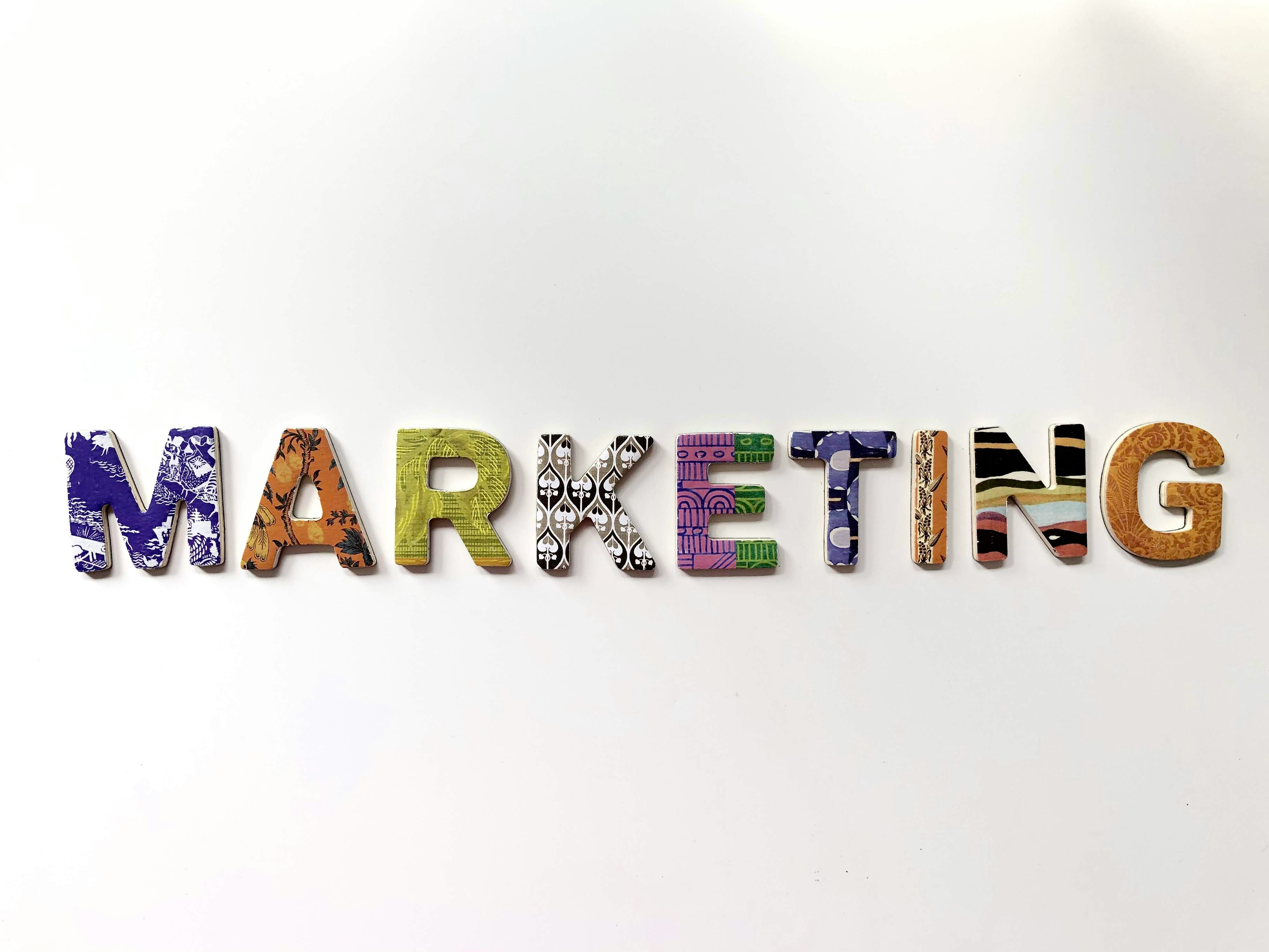 Course Image Fundamental - What is Marketing?